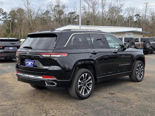 2023 Jeep Grand Cherokee Overland