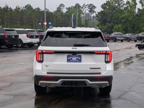 Star White 2026 Ford Explorer Tremor