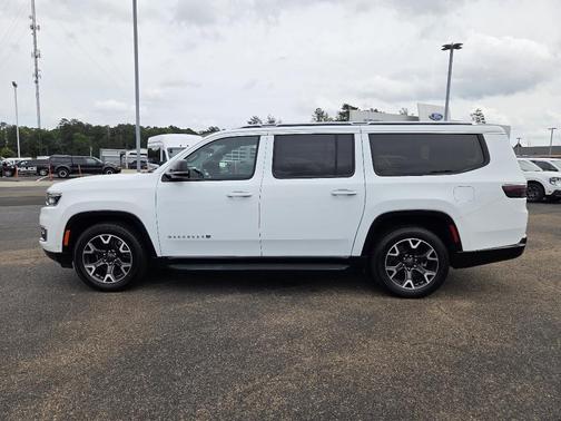 2023 Jeep Wagoneer L Series III