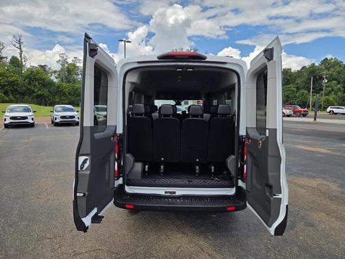 2025 Ford Transit-350 