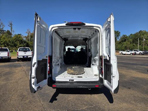 2022 Ford Transit-250 Base