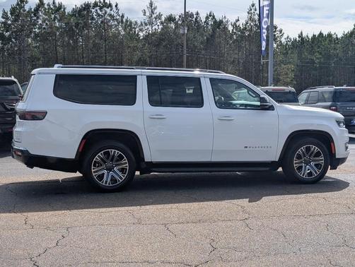 Bright White Clearcoat 2023 Jeep Wagoneer L Series II