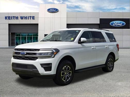 Oxford White 2024 Ford Expedition XLT