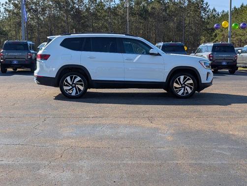 2024 Volkswagen Atlas 2.0T SE