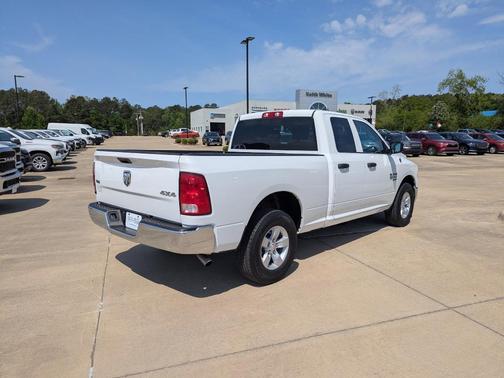 2024 RAM 1500 Classic SLT
