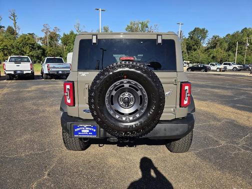 2025 Ford Bronco Outer Banks