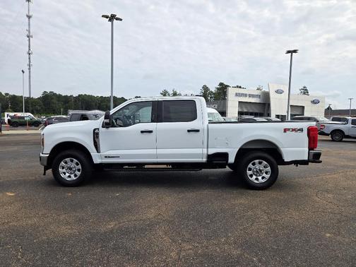 2024 Ford F-250 XLT