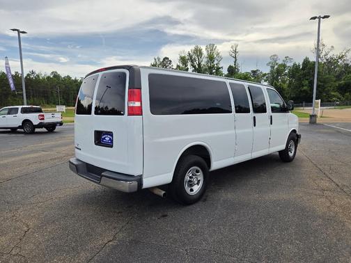 2019 Chevrolet Express 3500 LT
