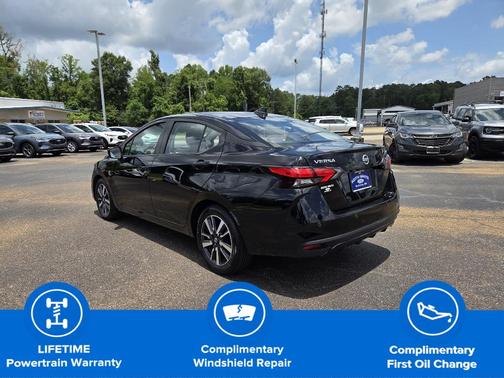 2021 Nissan Versa 1.6 SV
