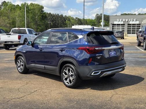 Dark Ocean Blue 2023 Kia Seltos EX