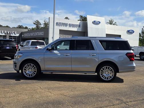 Iconic Silver Metallic 2023 Ford Expedition Max Platinum