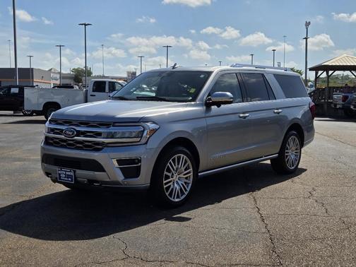 Iconic Silver Metallic 2023 Ford Expedition Max Platinum