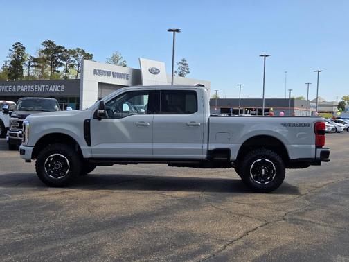 2025 Ford F-250 XLT