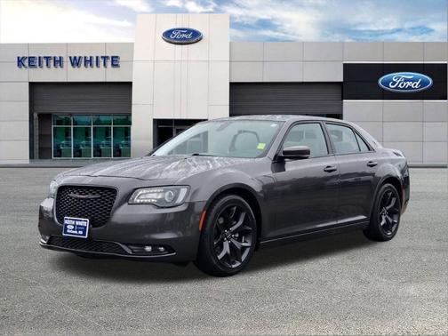 2022 Chrysler 300 S