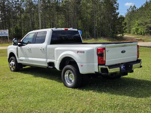 2026 Ford F-350 Lariat Super Duty