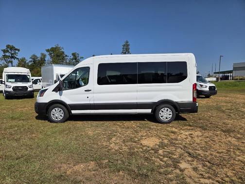 Oxford White 2025 Ford Transit-350 XL