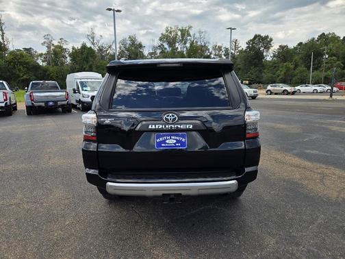 2024 Toyota 4Runner TRD Off Road