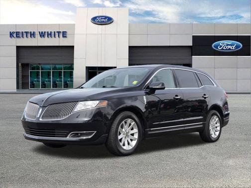 2015 Lincoln MKT Livery
