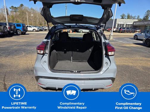 2021 Nissan Kicks SV