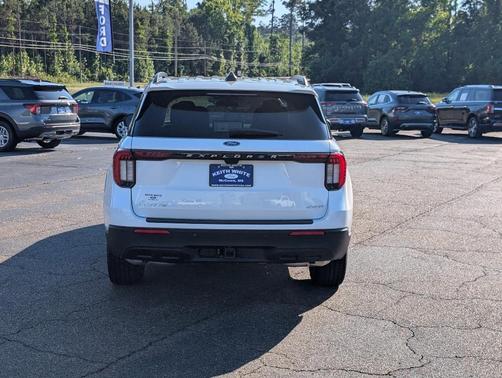 Agate Black Metallic 2026 Ford Explorer Active