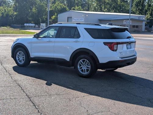 Agate Black Metallic 2026 Ford Explorer Active