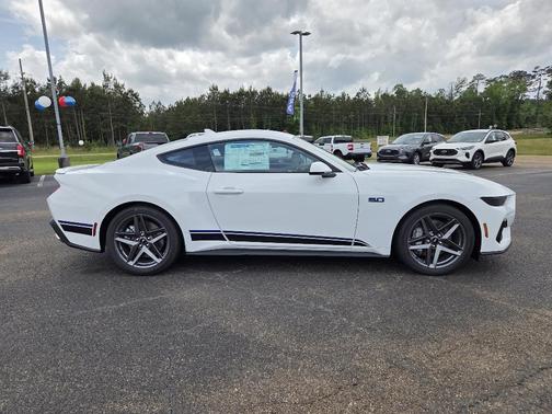 2025 Ford Mustang