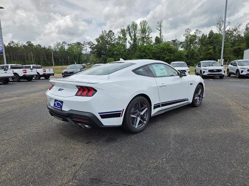 2025 Ford Mustang