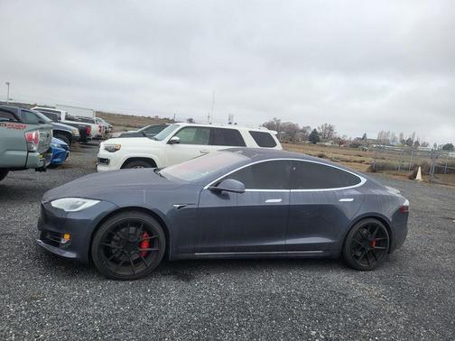 Gray 2018 Tesla Model S P100D