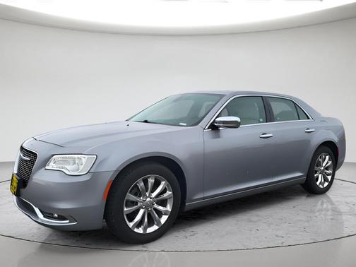 Silver 2017 Chrysler 300C Base