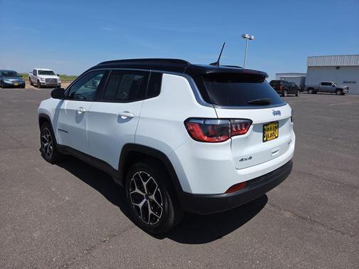 White 2025 Jeep Compass Limited