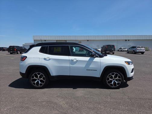 White 2025 Jeep Compass Limited