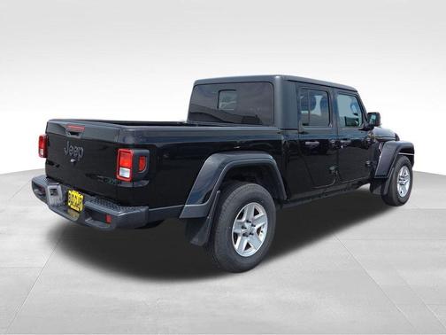 Black 2021 Jeep Gladiator Sport