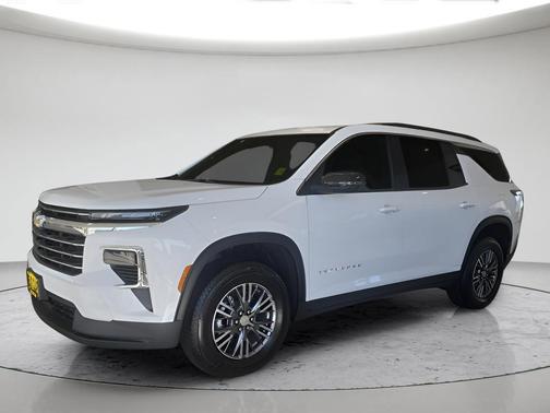 White 2026 Chevrolet Traverse LT