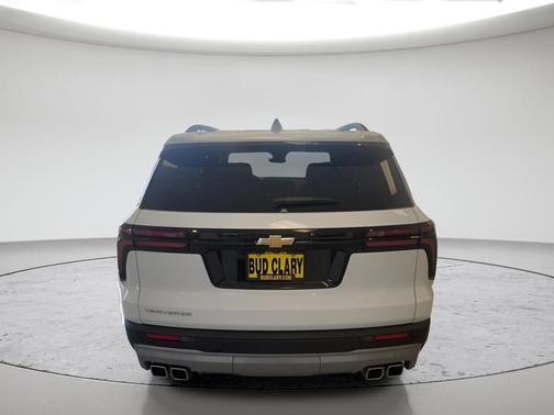 White 2026 Chevrolet Traverse LT