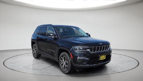 Black 2023 Jeep Grand Cherokee Limited
