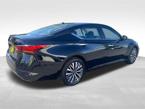 Black 2025 Nissan Altima SV