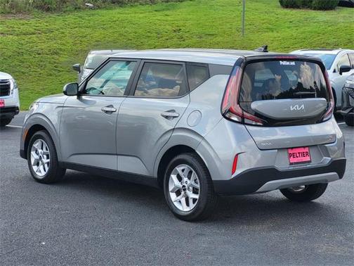 2024 Kia Soul LX