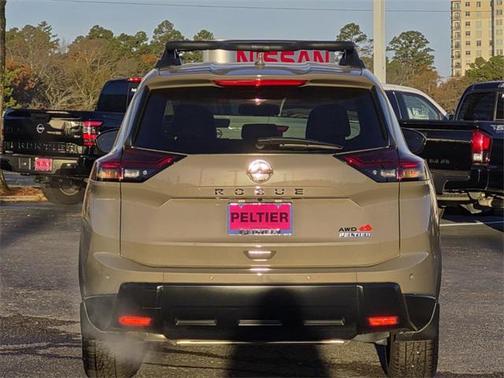 2025 Nissan Rogue Rock Creek