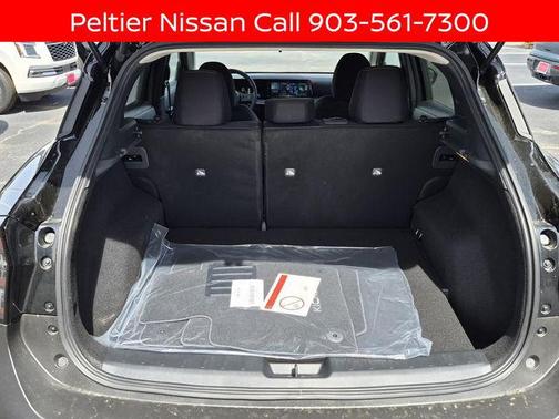 Super Black 2026 Nissan Kicks SV