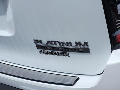 2025 Nissan Armada Platinum Reserve 4WD