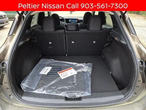 Canyon Bronze Metallic 2026 Nissan Kicks SV