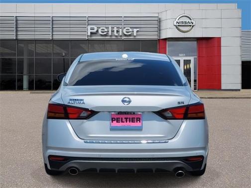 2020 Nissan Altima SR FWD