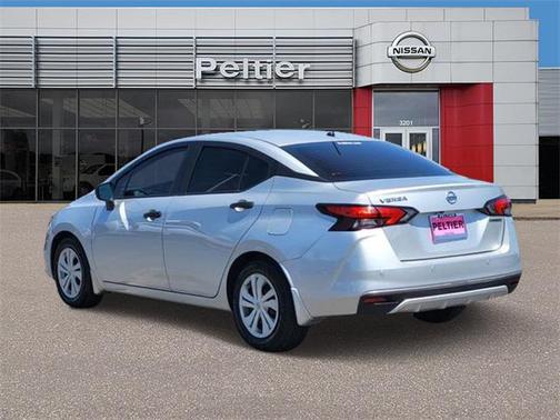 2022 Nissan Versa 1.6 S