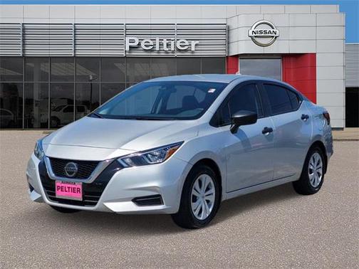 2022 Nissan Versa 1.6 S