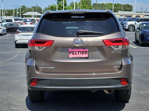 2019 Toyota Highlander SE