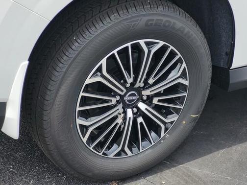 2025 Nissan Armada Platinum 4WD