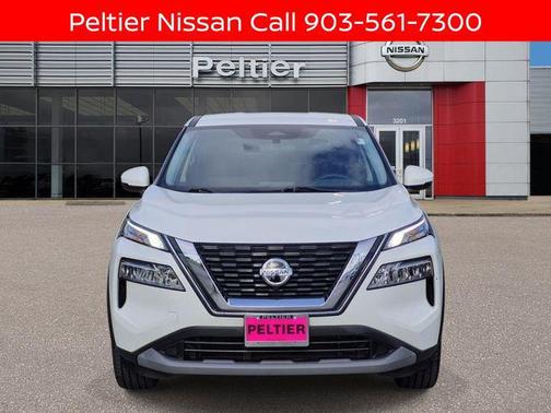 Pearl White Tricoat 2021 Nissan Rogue SV