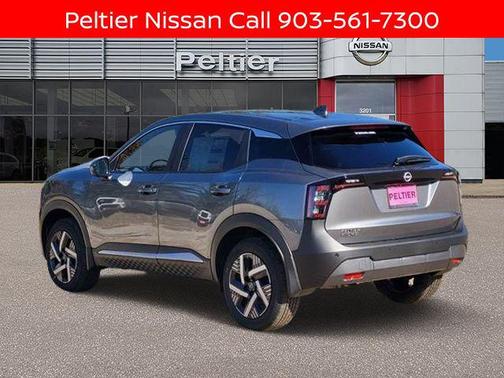 Gun Metallic 2025 Nissan Kicks SV