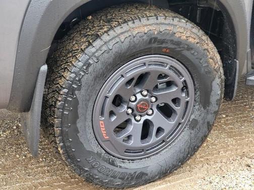 2025 Nissan Frontier PRO-X