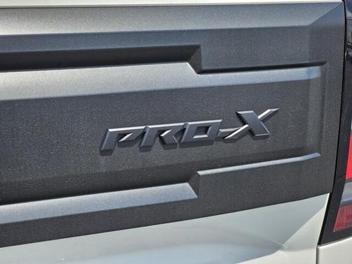 2025 Nissan Frontier PRO-X